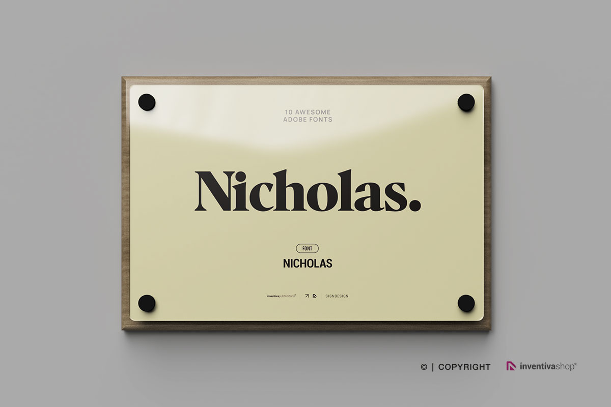 Font Nicholas su insegna targa DualPlate Wood